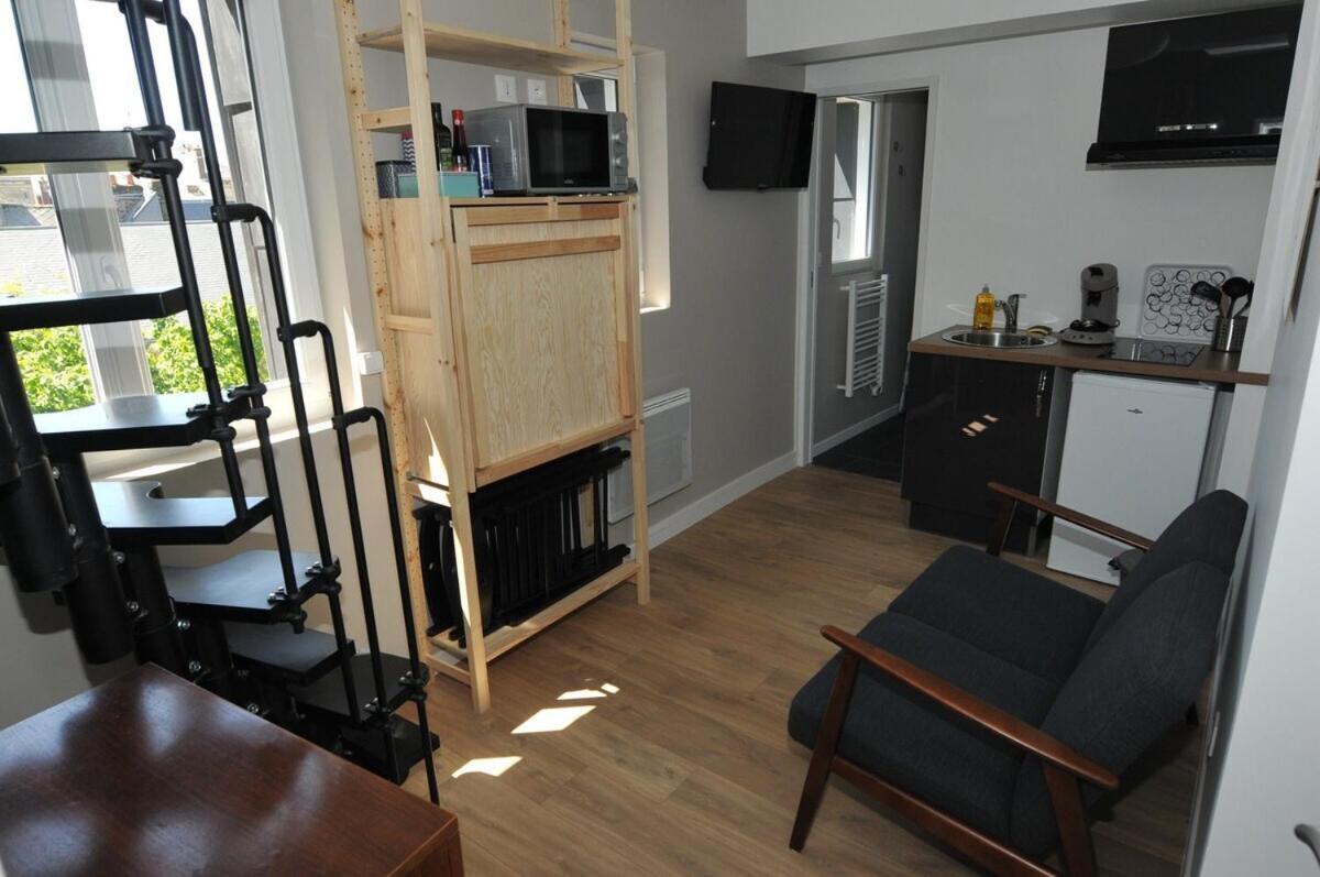 ルーアンLe Cerne, Beau Studio Duplex Pour 2 Personnesアパートメント エクステリア 写真