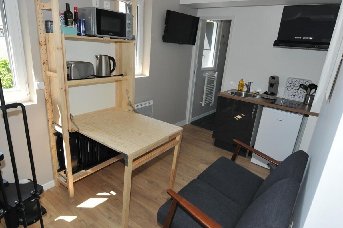 ルーアンLe Cerne, Beau Studio Duplex Pour 2 Personnesアパートメント エクステリア 写真