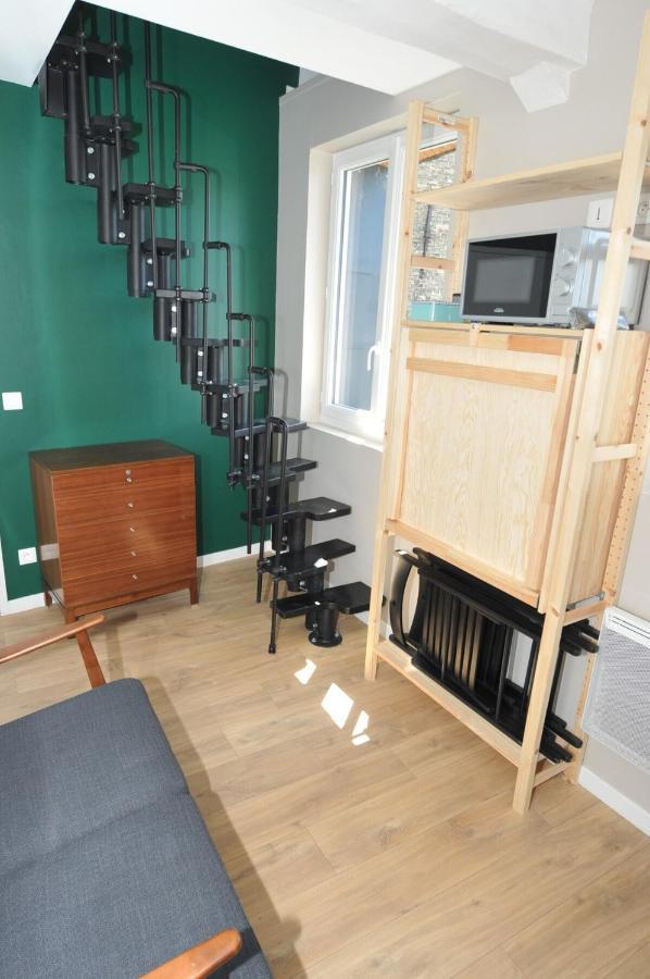 ルーアンLe Cerne, Beau Studio Duplex Pour 2 Personnesアパートメント エクステリア 写真